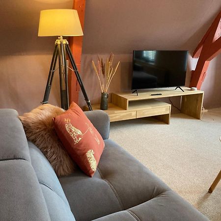 Elegant Appartement In Pakhuis Friesland Centrum Леэварден Экстерьер фото